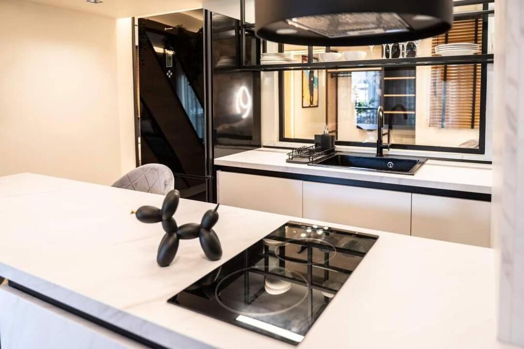 אלכסנדרופולי Almasi Luxury Suites Marquise מראה חיצוני תמונה