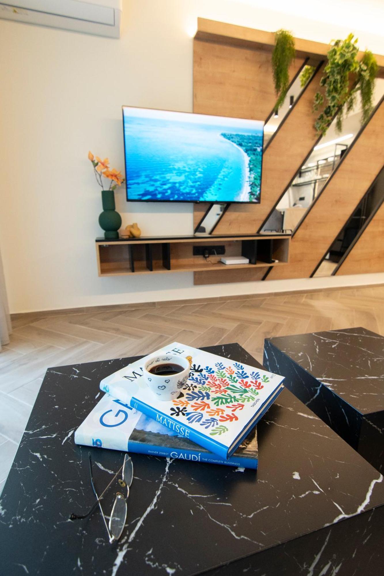 אלכסנדרופולי Almasi Luxury Suites Marquise מראה חיצוני תמונה